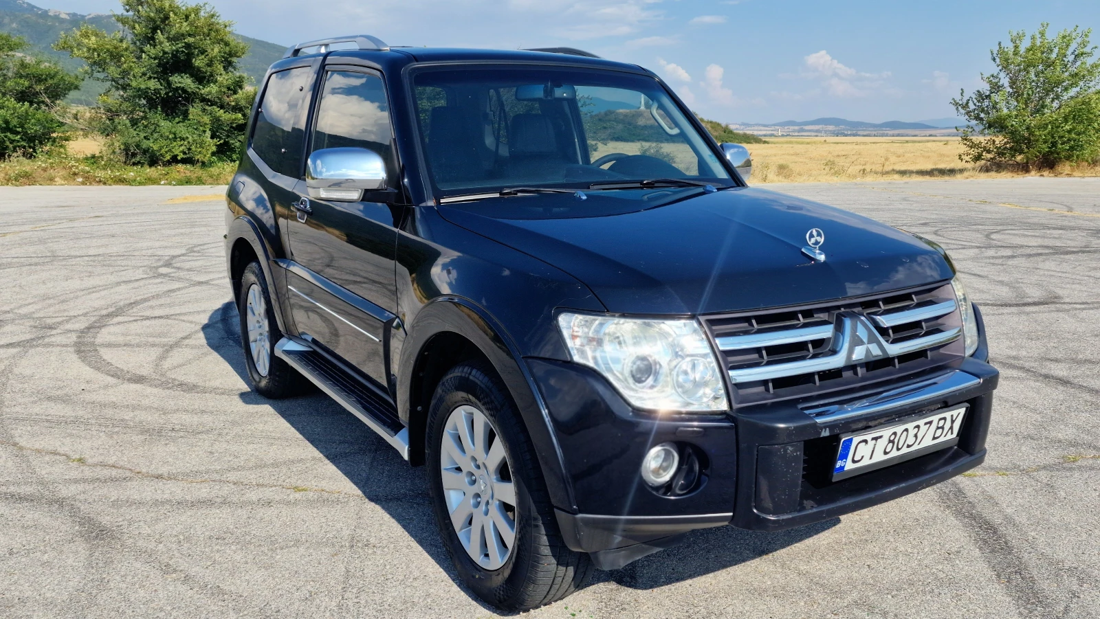 Mitsubishi Pajero 2-3 врати, снимка 3 - Автомобили и джипове - 55644611