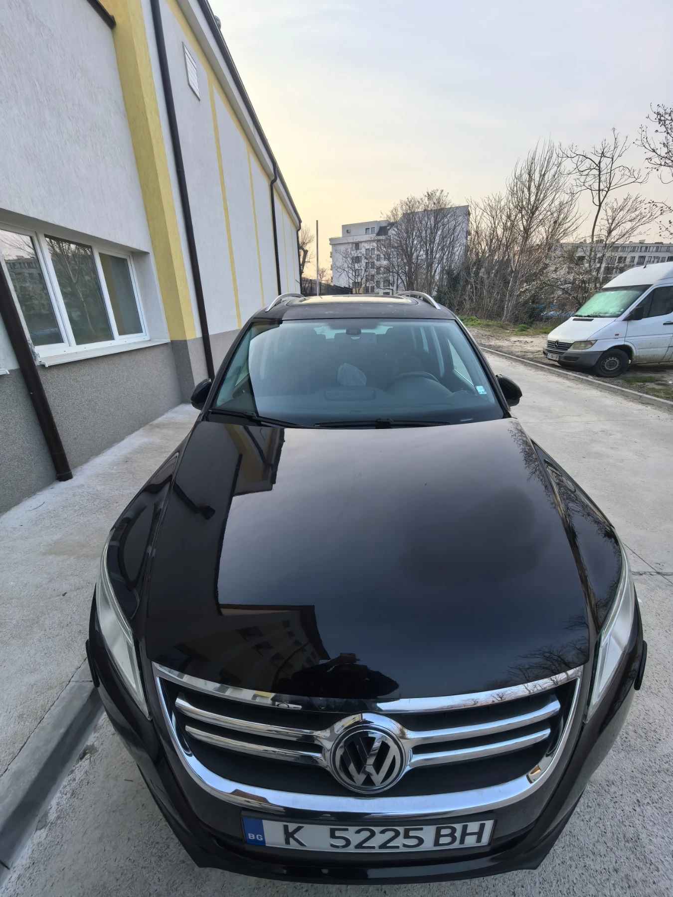 VW Tiguan, снимка 4 - Автомобили и джипове - 53935243