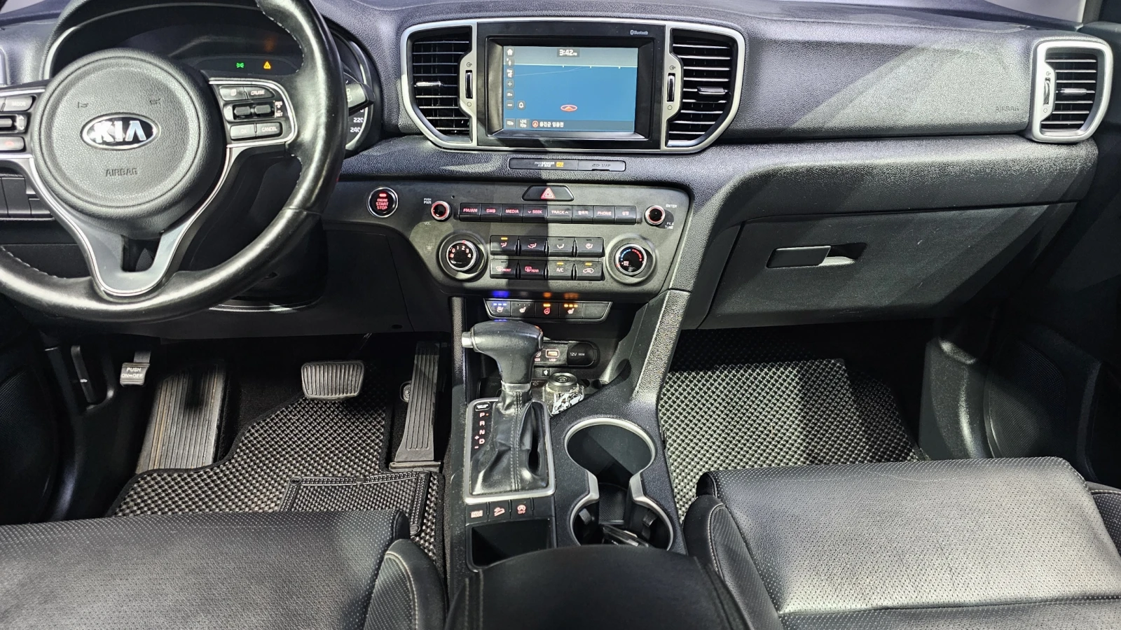 Kia Sportage 2.0 2WD NOBLESSE autogeorge.com , снимка 13 - Автомобили и джипове - 54132297