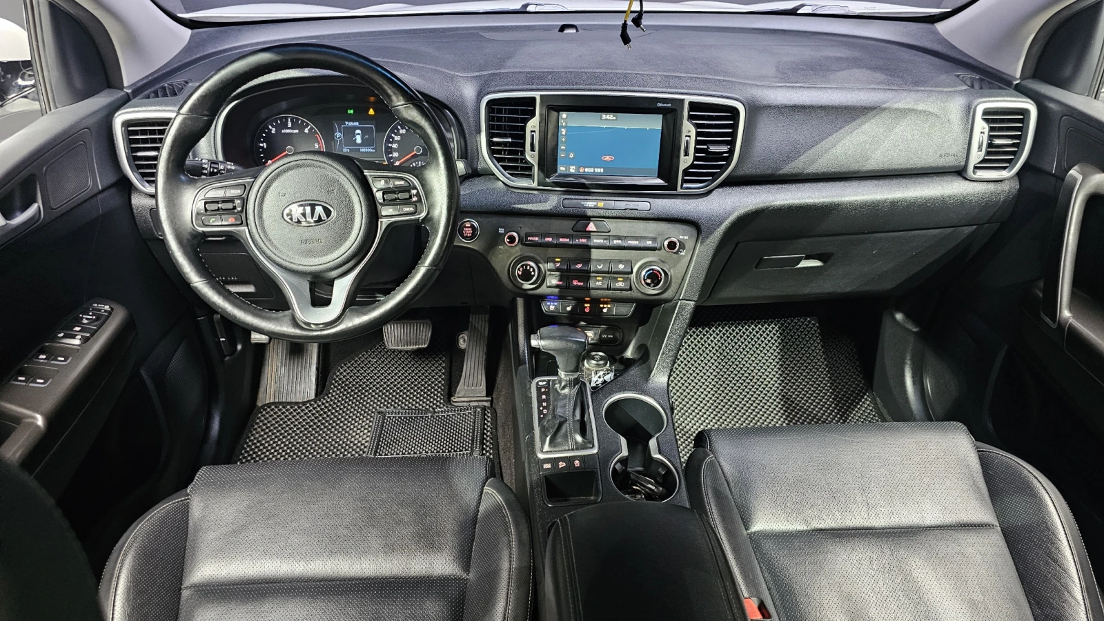 Kia Sportage 2.0 2WD NOBLESSE autogeorge.com , снимка 6 - Автомобили и джипове - 54132297