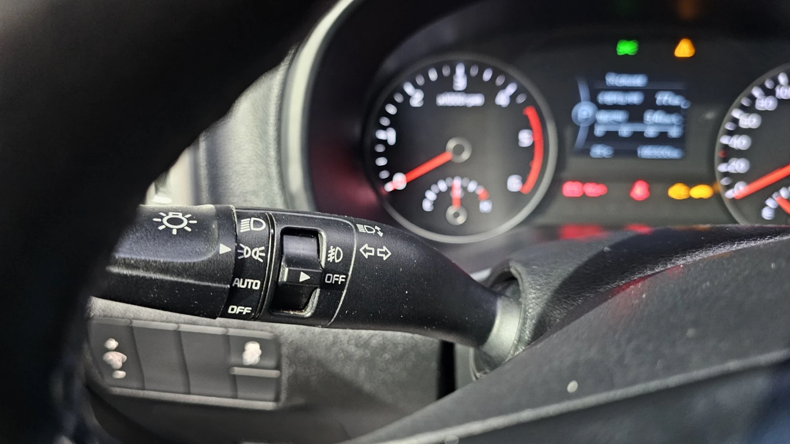 Kia Sportage 2.0 2WD NOBLESSE autogeorge.com , снимка 15 - Автомобили и джипове - 54132297