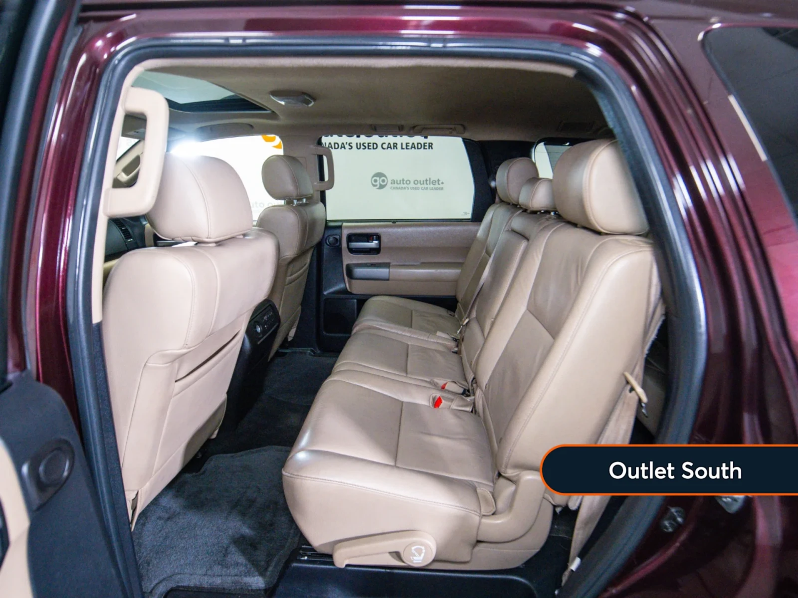 Toyota Sequoia LIMITED* 5.7* V8* ПОДГРЕВ* КАМЕРА* КЕЙЛЕС, снимка 14 - Автомобили и джипове - 54445687