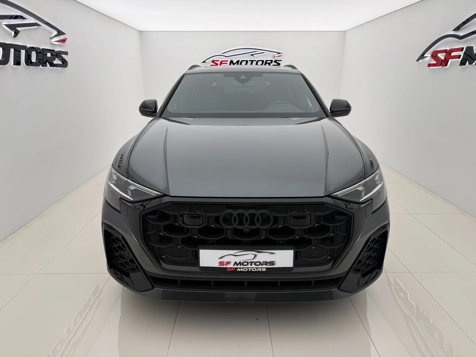 Audi SQ8 Quattro\CARBON/B&O/Sline, снимка 2 - Автомобили и джипове - 55216364