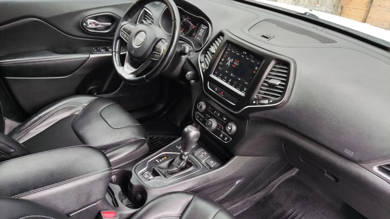 Jeep Cherokee North, снимка 9 - Автомобили и джипове - 55467245