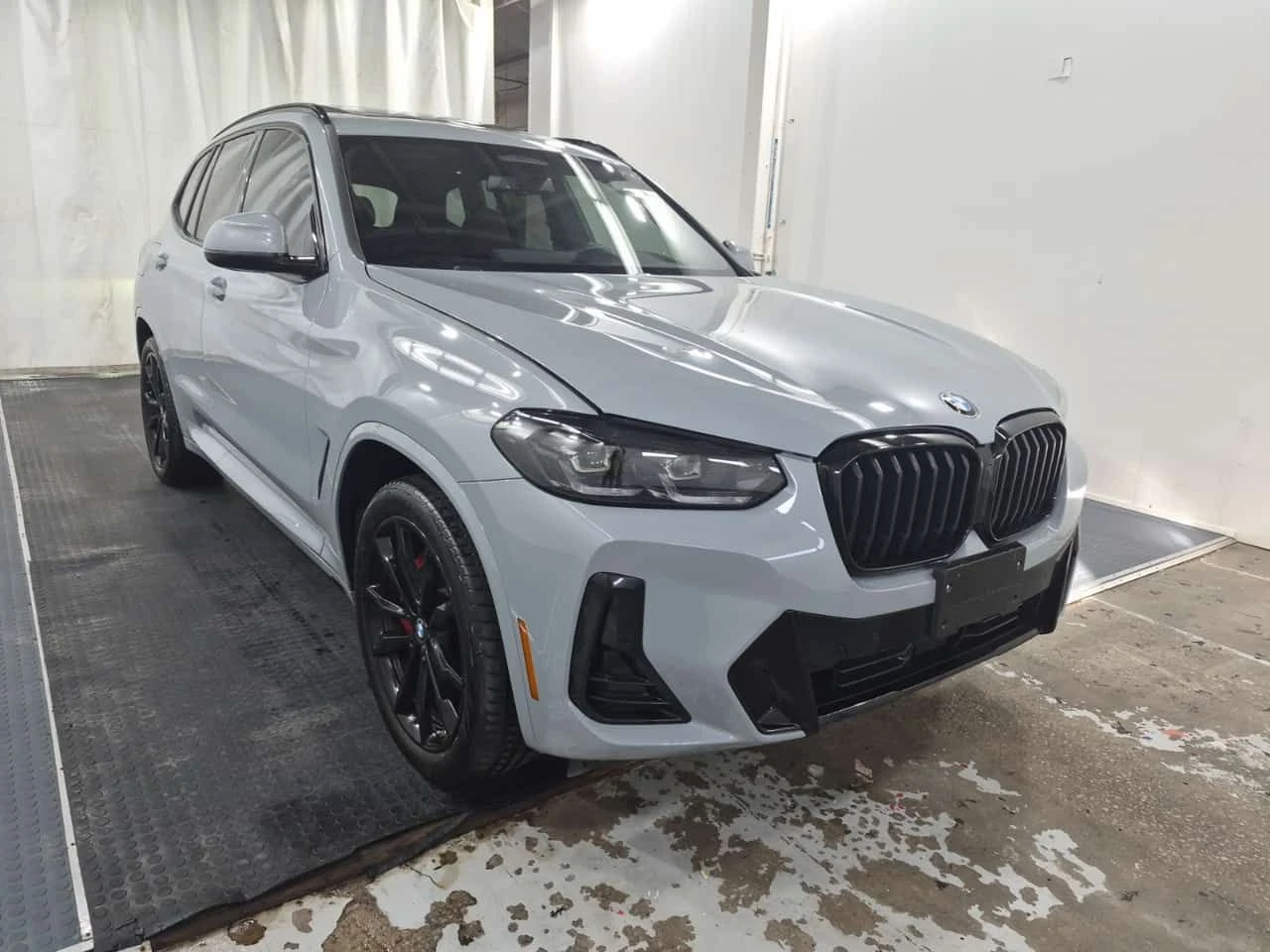 BMW X3  XDRIVE30I / RED INT / DISTRONIC / , снимка 2 - Автомобили и джипове - 55542073