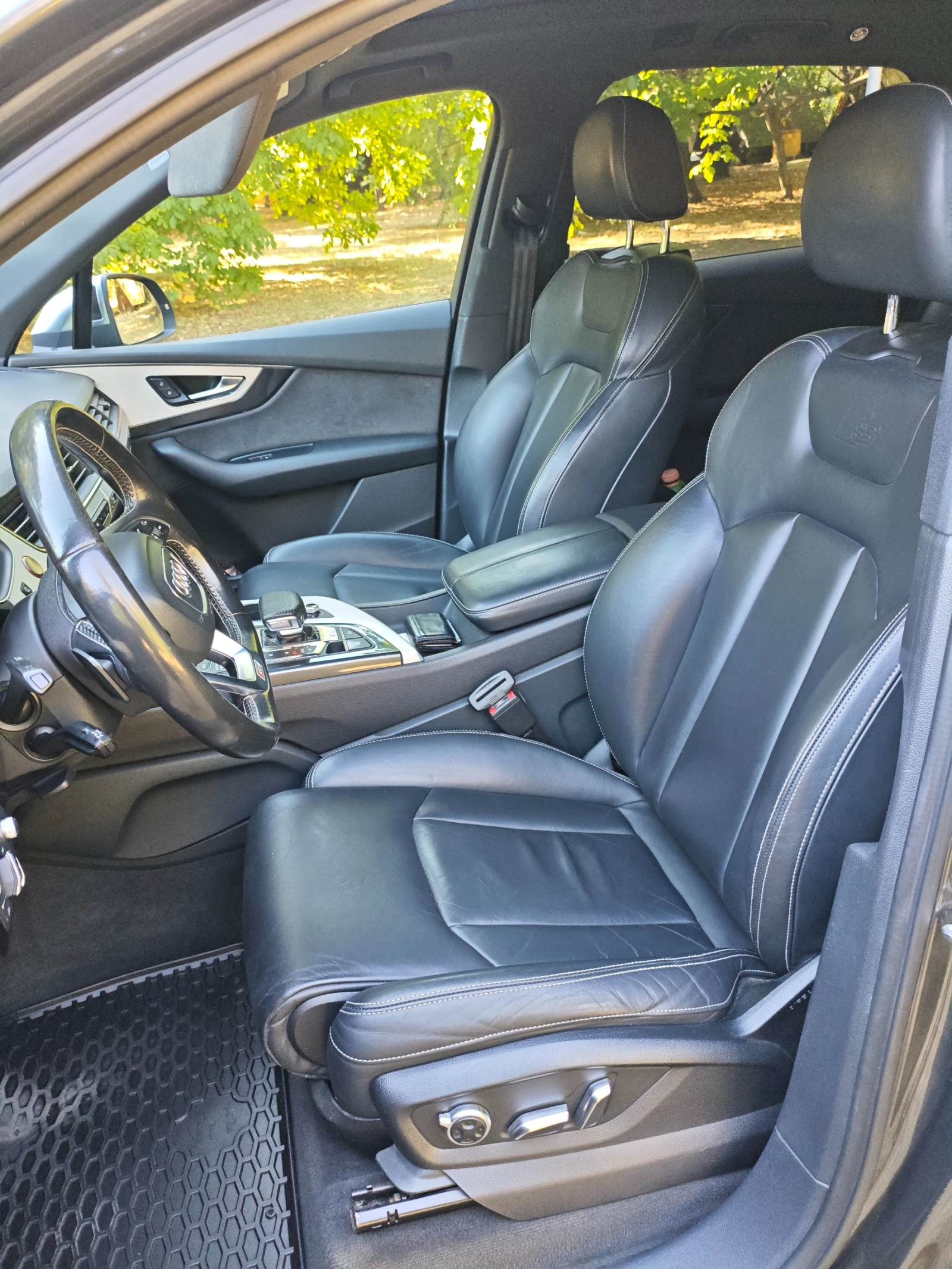 Audi SQ7 4.0TDI, снимка 8 - Автомобили и джипове - 55963358