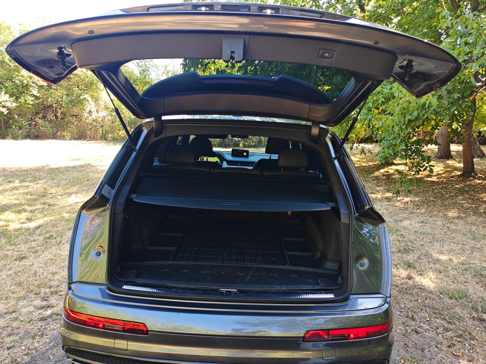 Audi SQ7 4.0TDI, снимка 14 - Автомобили и джипове - 55963358