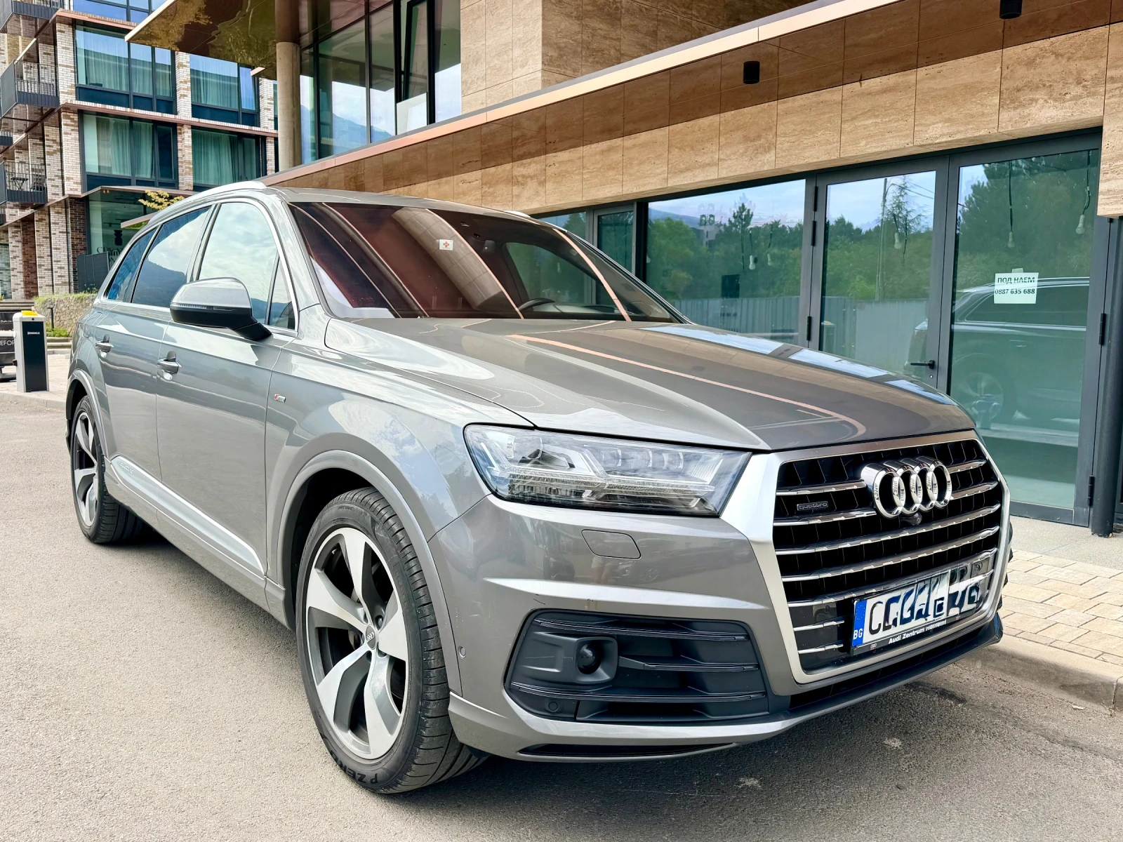 Audi Q7 S-line