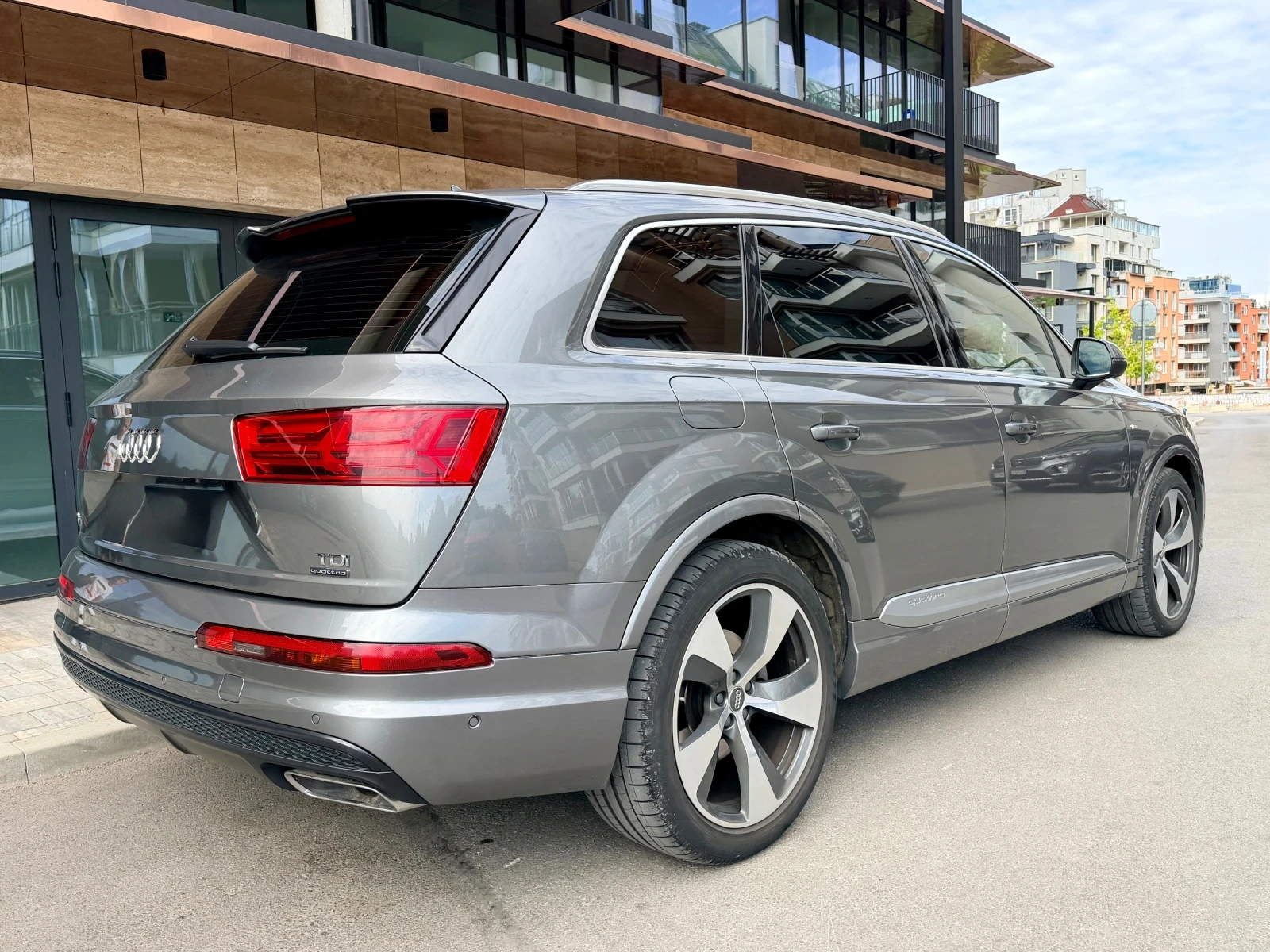 Audi Q7 S-line, снимка 3 - Автомобили и джипове - 56041444