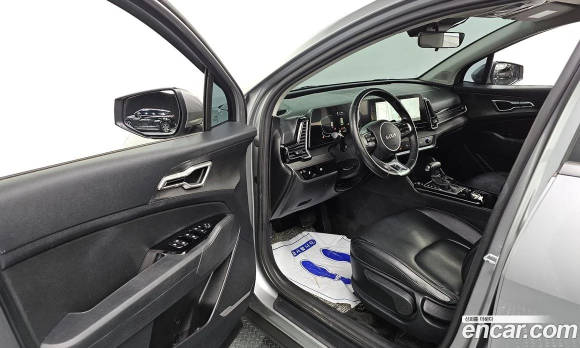 Kia Sportage Diesel 2.0 2WD Trendy, снимка 10 - Автомобили и джипове - 56095882