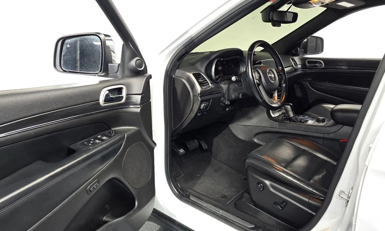 Jeep Grand cherokee, снимка 6 - Автомобили и джипове - 56706797