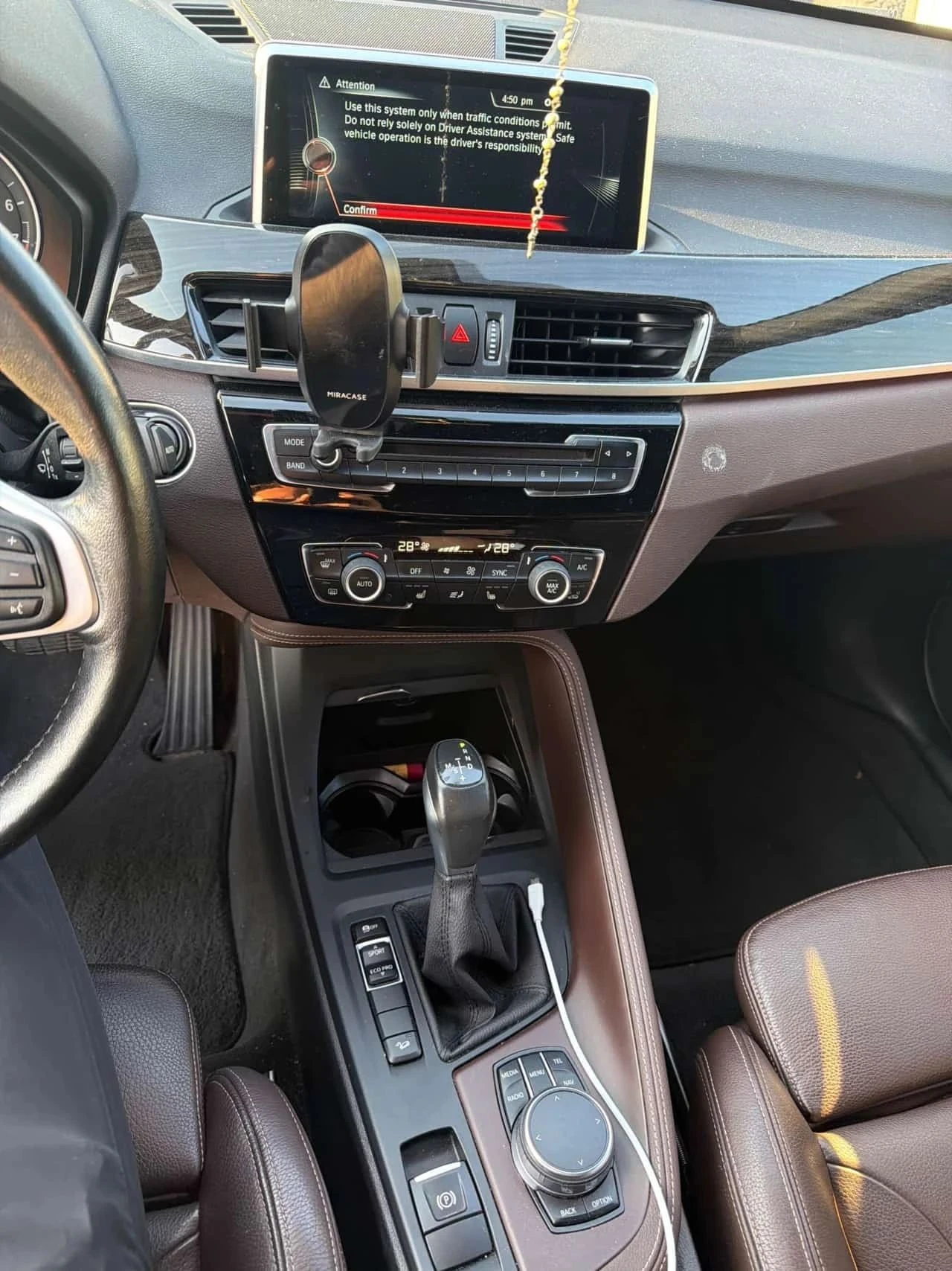 BMW X1, снимка 9 - Автомобили и джипове - 56719632