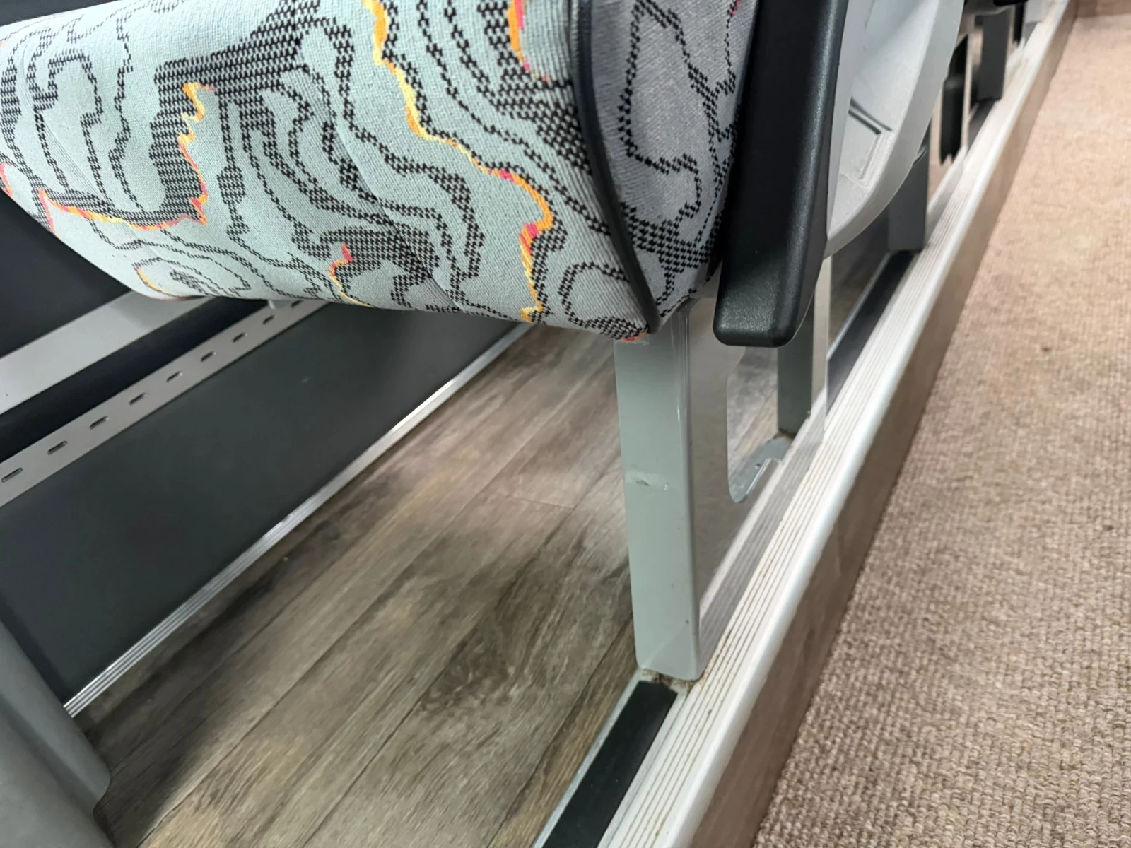 Mercedes-Benz Sprinter 519 TOP TOP TOP ОРИГИНАЛ КМ., снимка 12 - Бусове и автобуси - 53721173