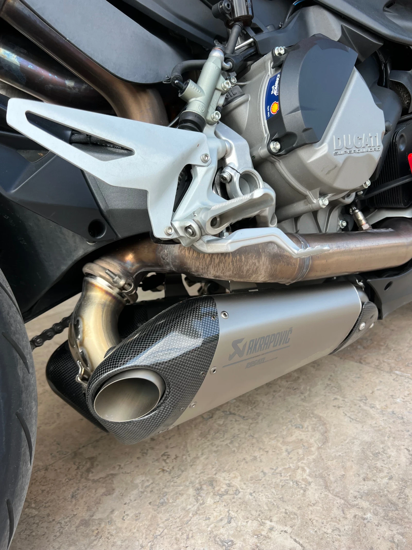 Ducati Streetfighter V2 - изображение 2