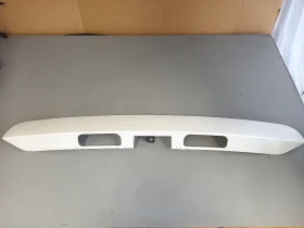 Лайсна заден капак Пежо 5008 бяла