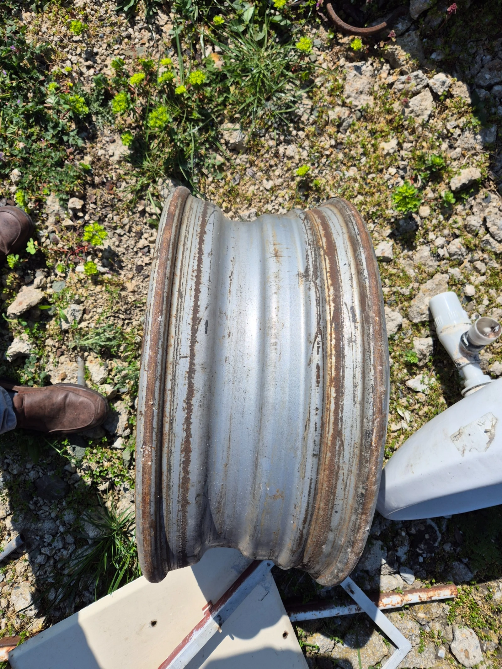 Джанти, снимка 2 - Гуми и джанти - 53846173