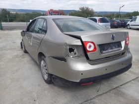 VW Jetta 1.6i Автоматик, снимка 4