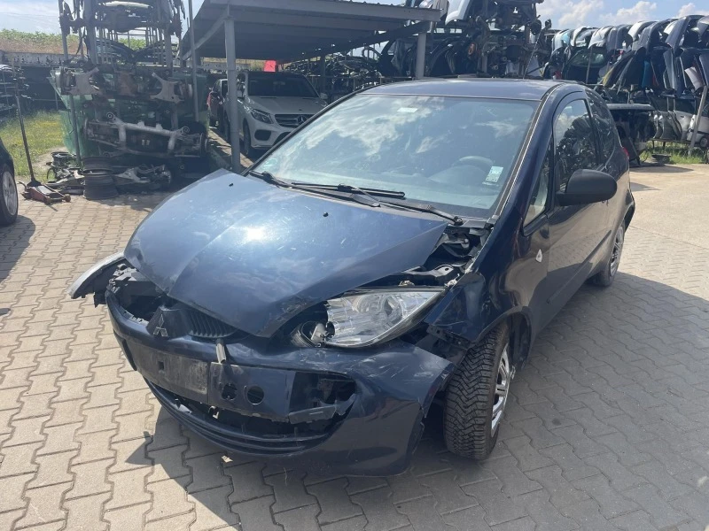 Mitsubishi Colt 1.1, снимка 2 - Автомобили и джипове - 41446204