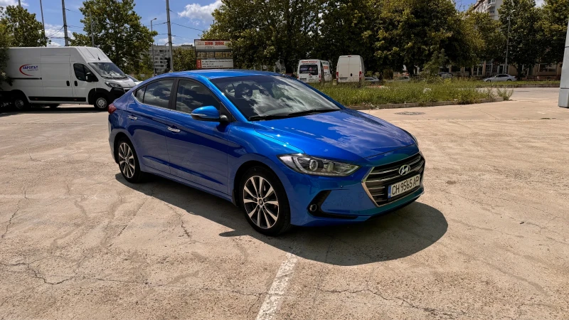 Hyundai Elantra, снимка 4 - Автомобили и джипове - 46870748