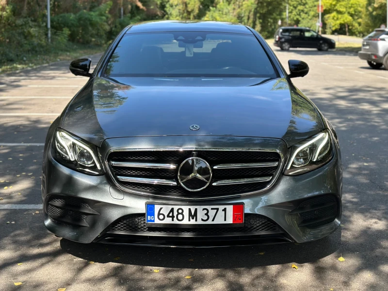 Mercedes-Benz E 220 4 MATIC* AMG-LINE* FACE* 9G* CAM360* DIST* PANO* , снимка 2 - Автомобили и джипове - 47028928