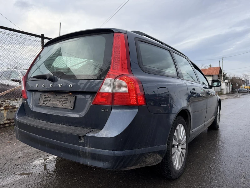 Volvo V70 2, 400D5 АВТОМАТИК, снимка 6 - Автомобили и джипове - 48448586