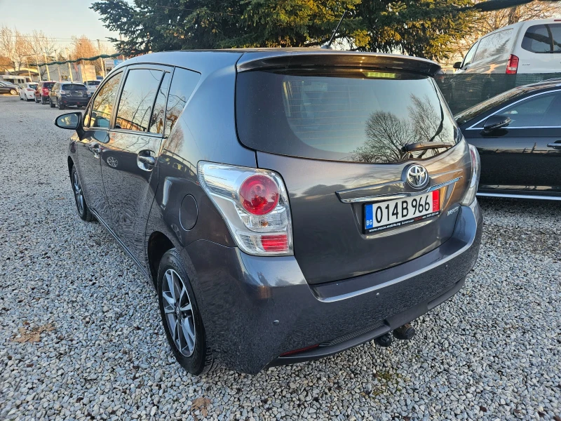 Toyota Verso 2.0 D4D , снимка 4 - Автомобили и джипове - 49406129