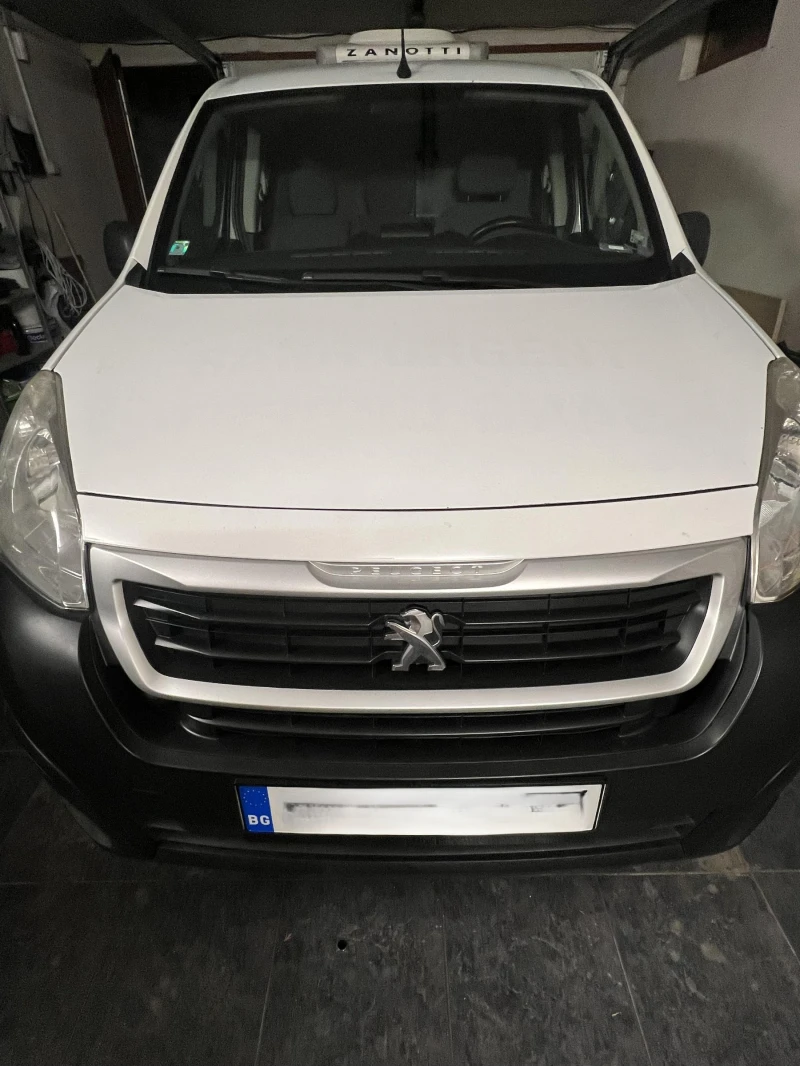 Peugeot Partner 1.6HDI , снимка 9 - Автомобили и джипове - 49497304