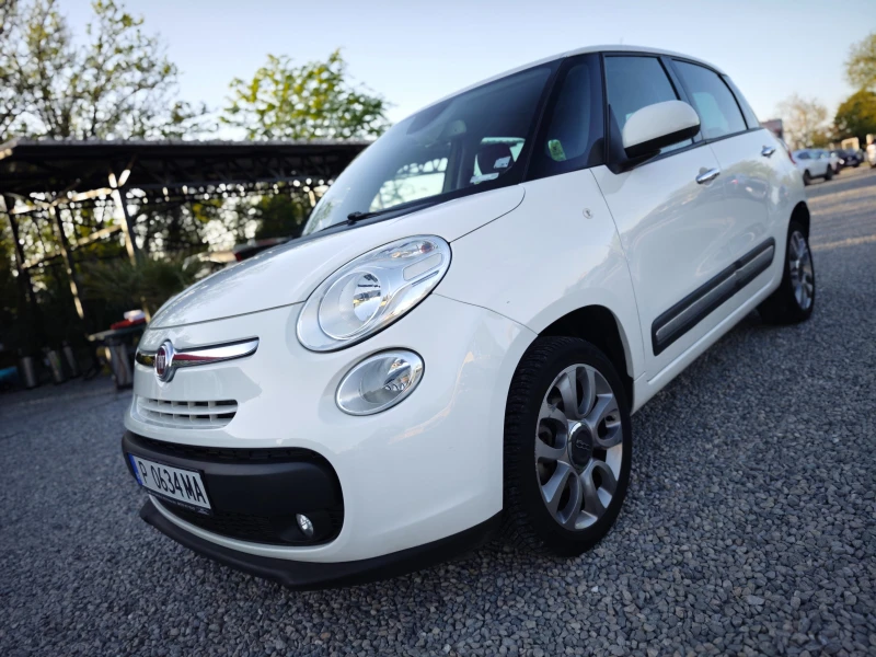 Fiat 500L ВСИЧКО ПЛАТЕНО/НАПЪЛНО ОБСЛУЖЕН/НОВИ АНГРЕН ВЕРИГИ, снимка 2 - Автомобили и джипове - 50159937