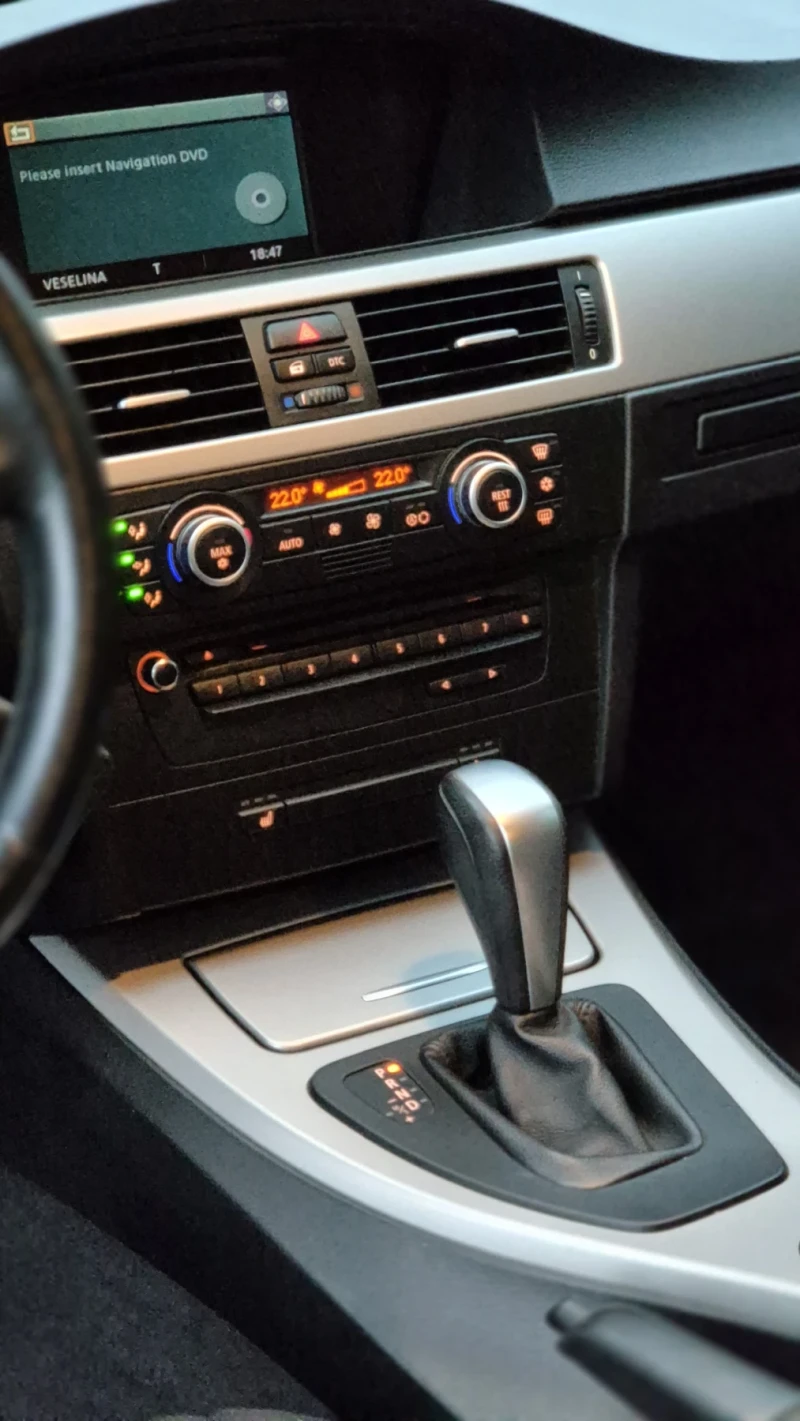 BMW 320 РЕВИЗИРАН МОТОР, снимка 12 - Автомобили и джипове - 52346831