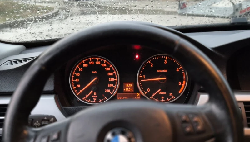 BMW 320 РЕВИЗИРАН МОТОР, снимка 11 - Автомобили и джипове - 52346831