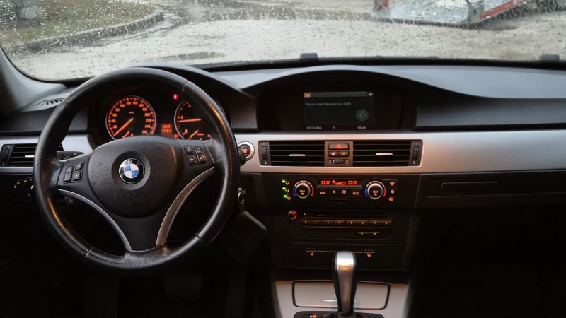 BMW 320 РЕВИЗИРАН МОТОР, снимка 8 - Автомобили и джипове - 52346831