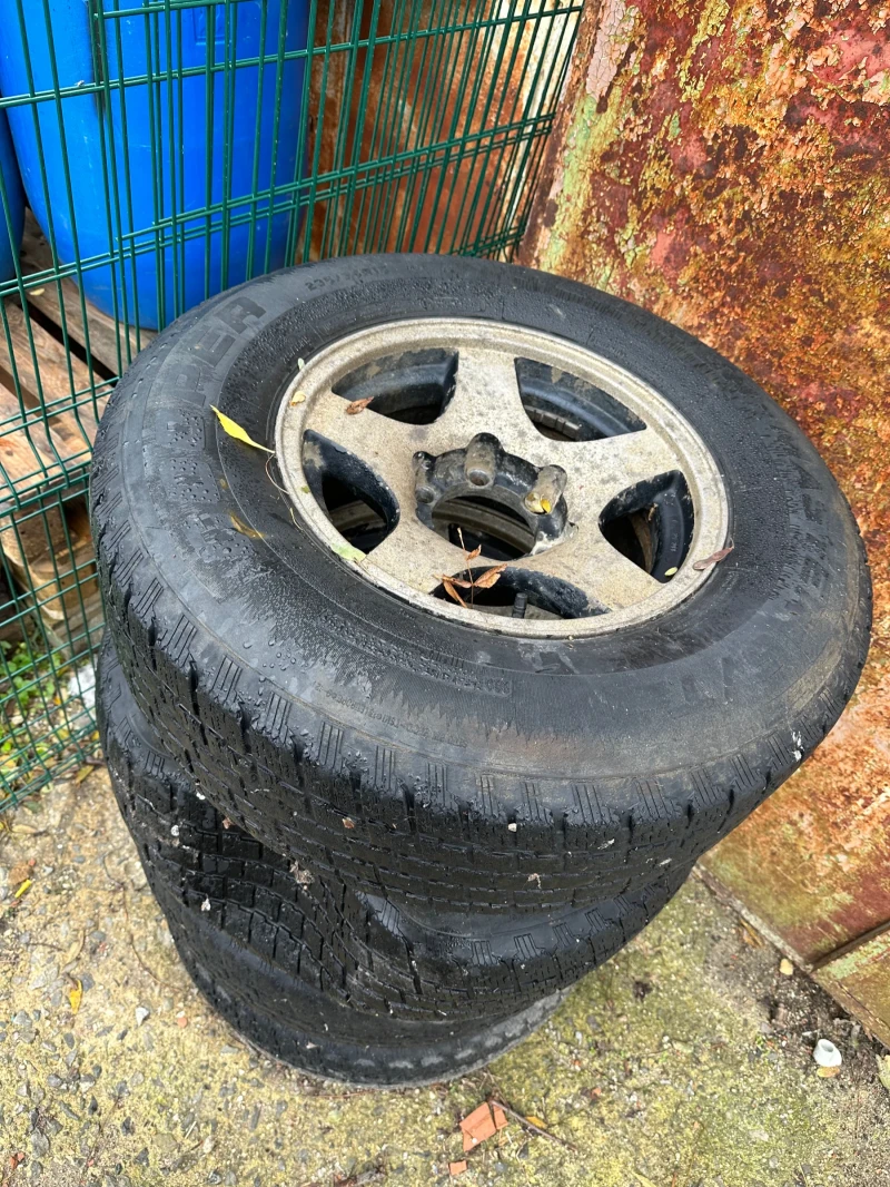 Nissan Pickup, снимка 5 - Автомобили и джипове - 52216079