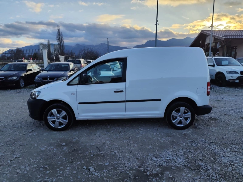 VW Caddy 1.6 дизел , снимка 10 - Автомобили и джипове - 52788619