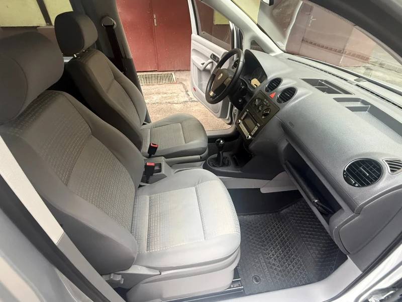 VW Caddy 1.9 TDI  105к.с., снимка 10 - Автомобили и джипове - 53281066