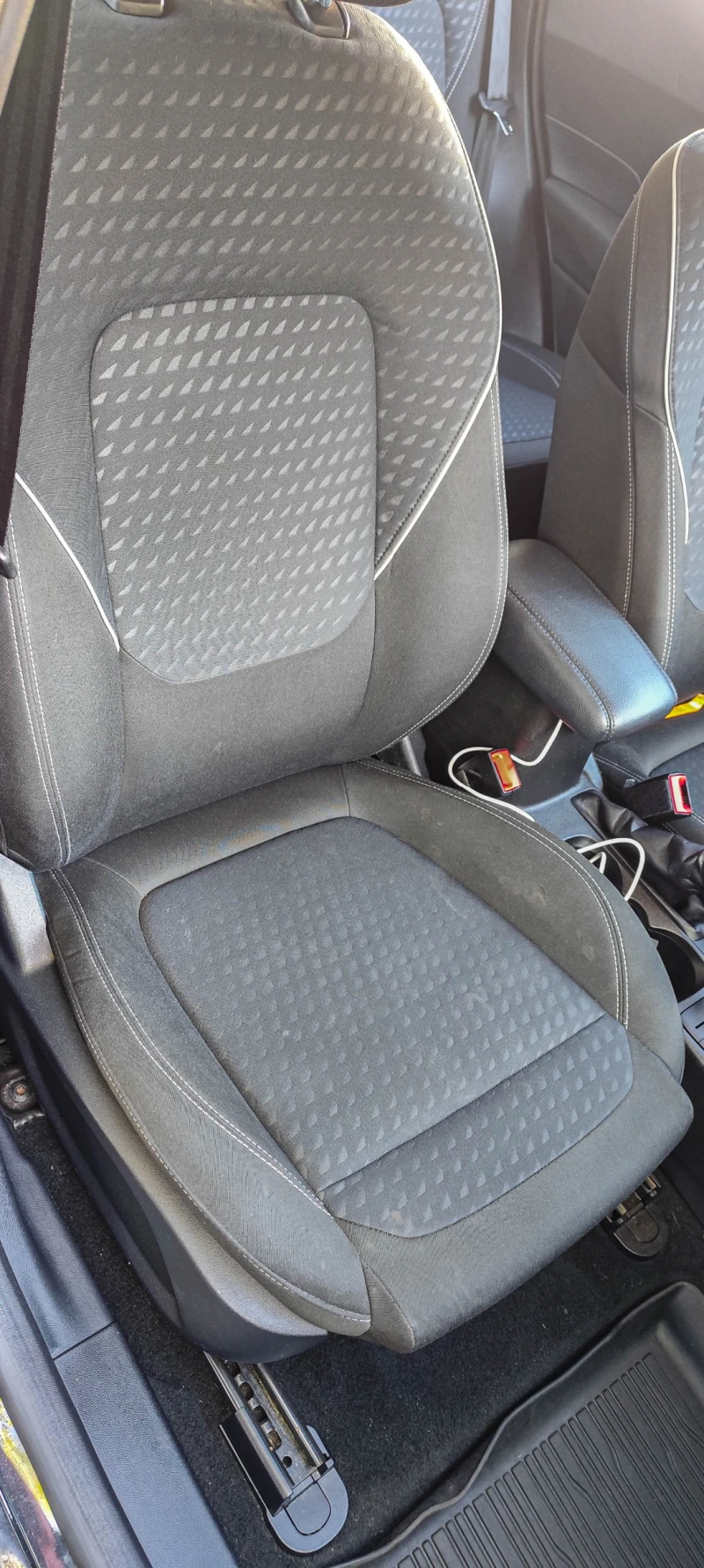 Ford Fiesta 1.0 EcoBoost Titanium, снимка 15 - Автомобили и джипове - 53541461