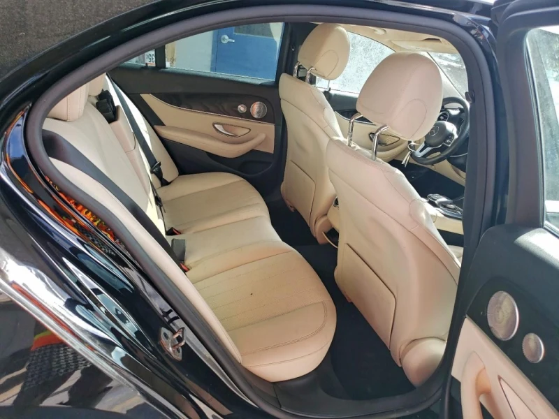 Mercedes-Benz E 300, снимка 10 - Автомобили и джипове - 53593891