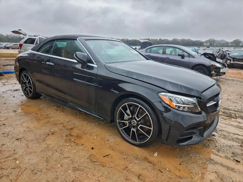 Mercedes-Benz C 300 4MATIC* КОжа* Подгрев* Кейлес* Blind Spot* ФИКС. Ц, снимка 4 - Автомобили и джипове - 53577184