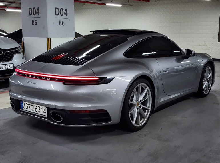 Porsche 911 CARRERA | КРАЙНА ЦЕНА , снимка 2 - Автомобили и джипове - 54956543