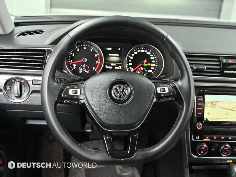 VW Passat 2.0 TSI - САМО 30% АВАНС, снимка 13 - Автомобили и джипове - 56267704