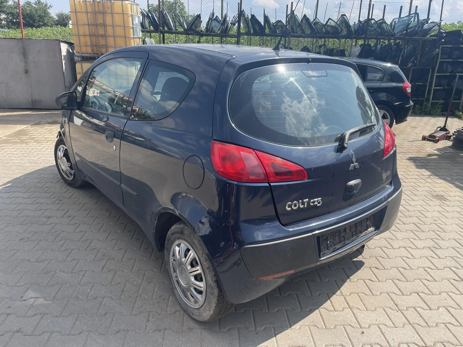 Mitsubishi Colt 1.1 - изображение 4