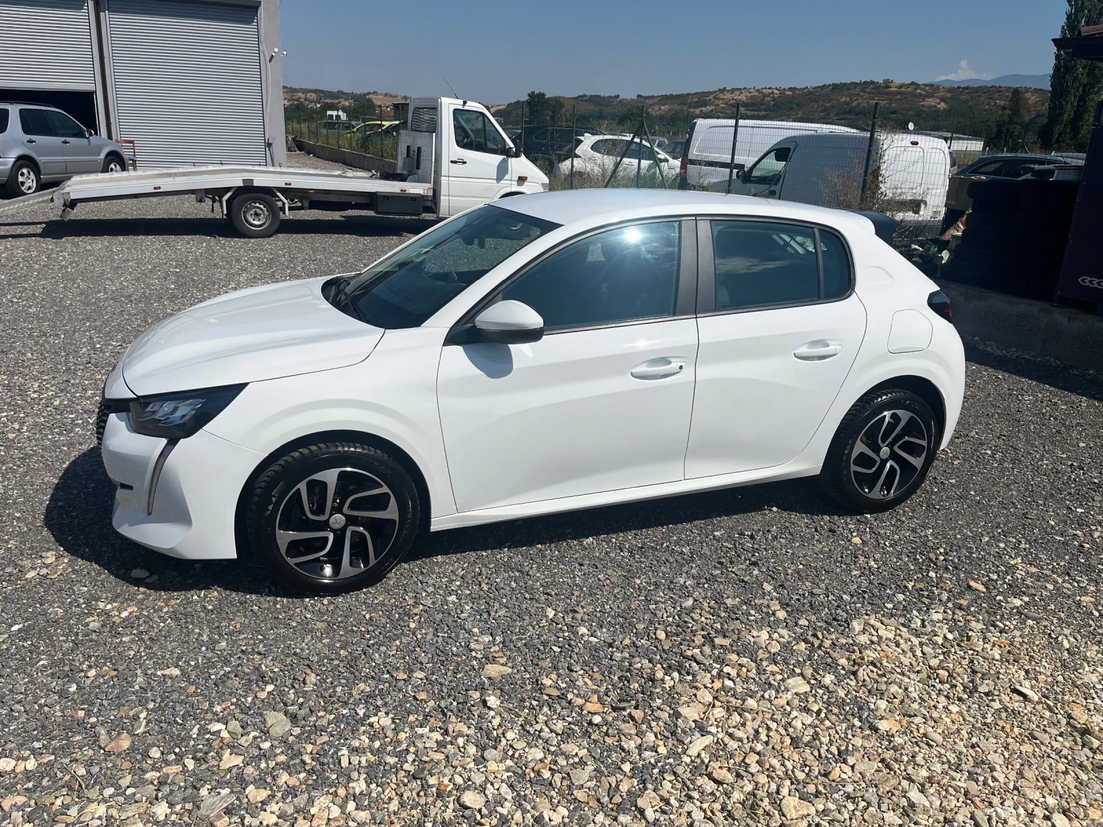 Peugeot 208 1.2 AUTOMATIC* 27 000km - изображение 4