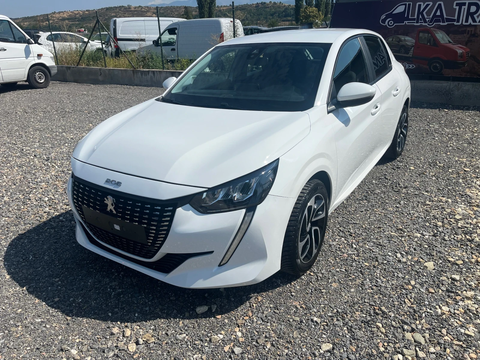 Peugeot 208 1.2 AUTOMATIC* 27 000km - изображение 3