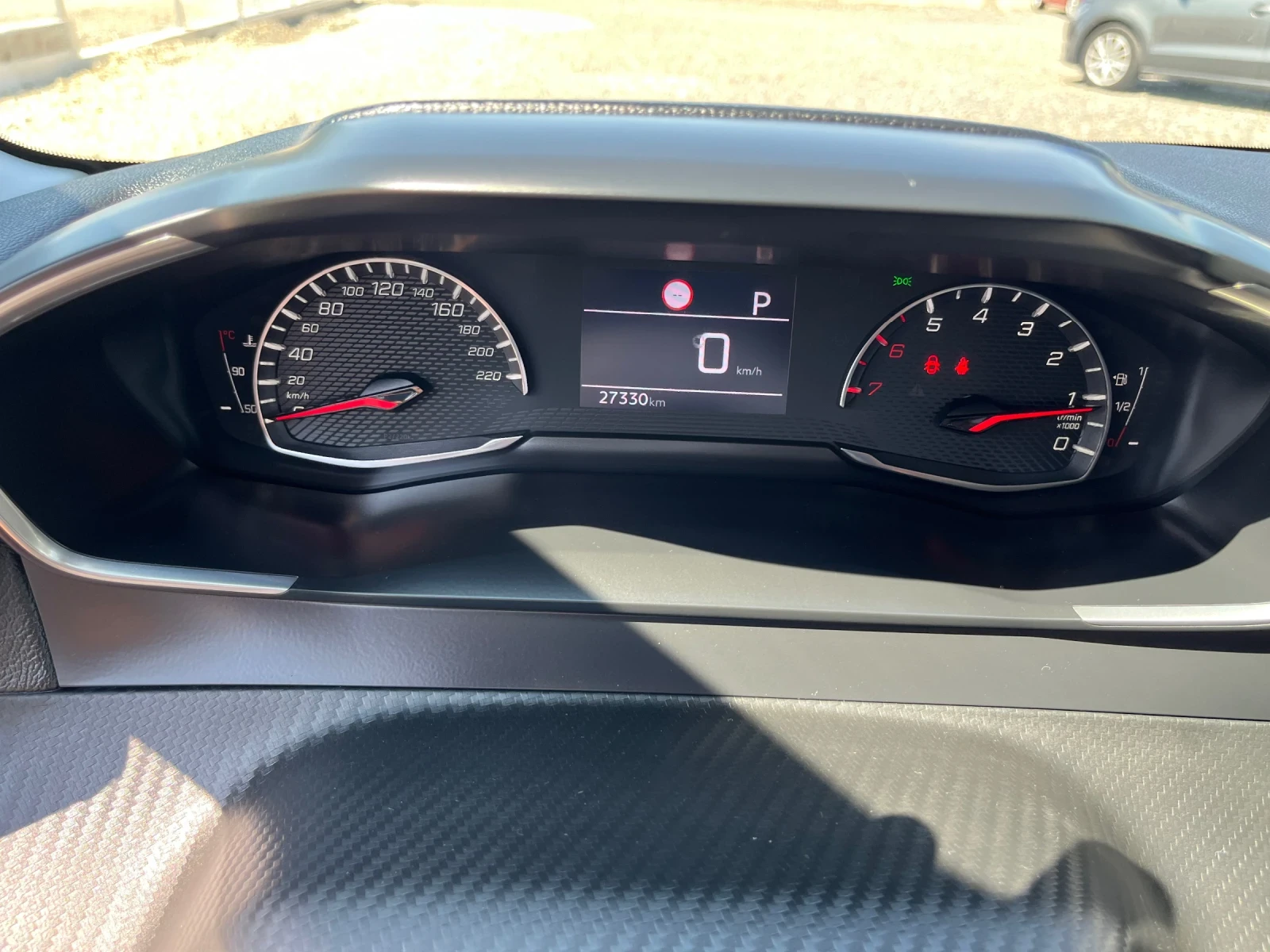 Peugeot 208 1.2 AUTOMATIC* 27 000km - изображение 7