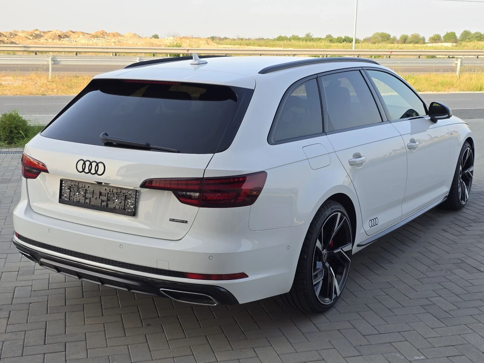 Audi A4 50ТДИ/S-line/DISTRONIK/360CAM/DIGITAL COCKPIT/FULL - изображение 4