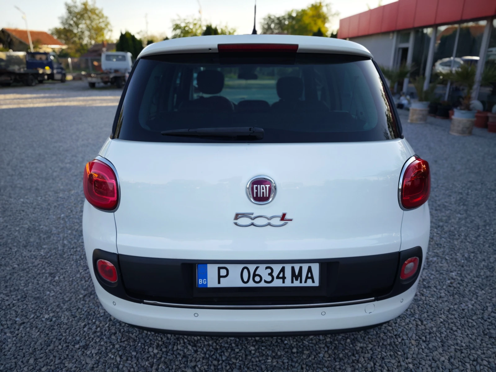 Fiat 500L ВСИЧКО ПЛАТЕНО/НАПЪЛНО ОБСЛУЖЕН/НОВИ АНГРЕН ВЕРИГИ - изображение 8