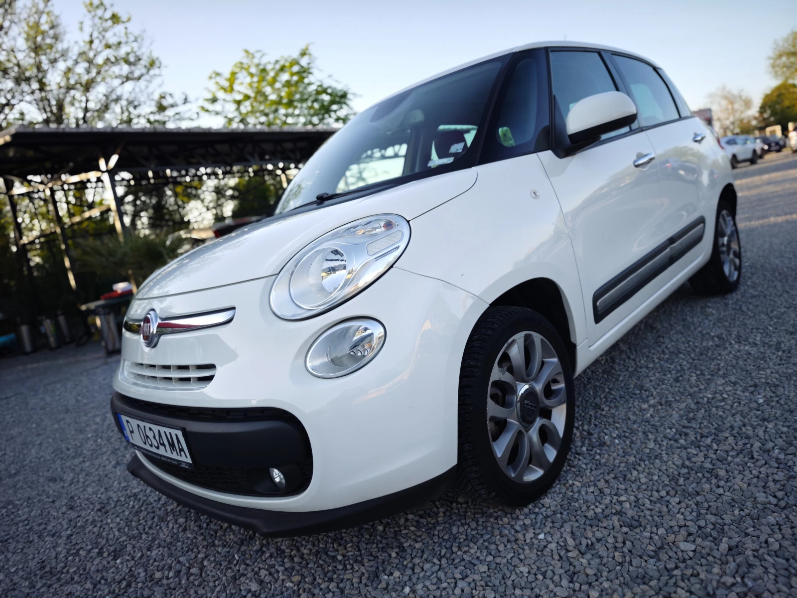 Fiat 500L ВСИЧКО ПЛАТЕНО/НАПЪЛНО ОБСЛУЖЕН/НОВИ АНГРЕН ВЕРИГИ - изображение 2