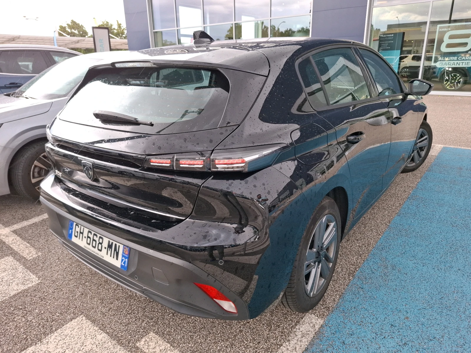 Peugeot 308 1.5BLUE HDI EAT8 Active Pack - изображение 2