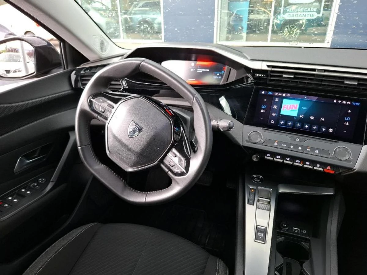 Peugeot 308 1.5BLUE HDI EAT8 Active Pack - изображение 3
