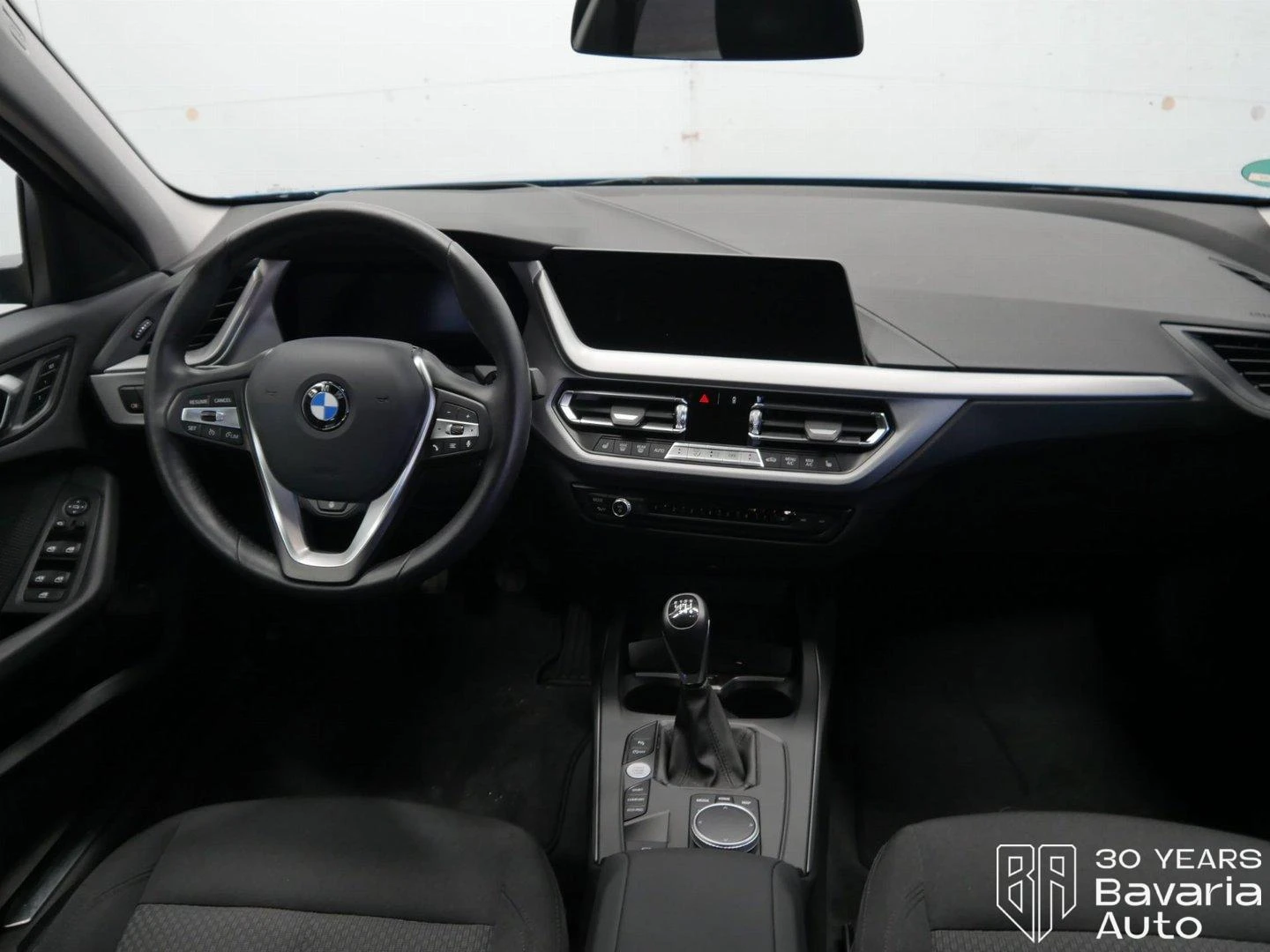 BMW 118 i Advantage - изображение 6