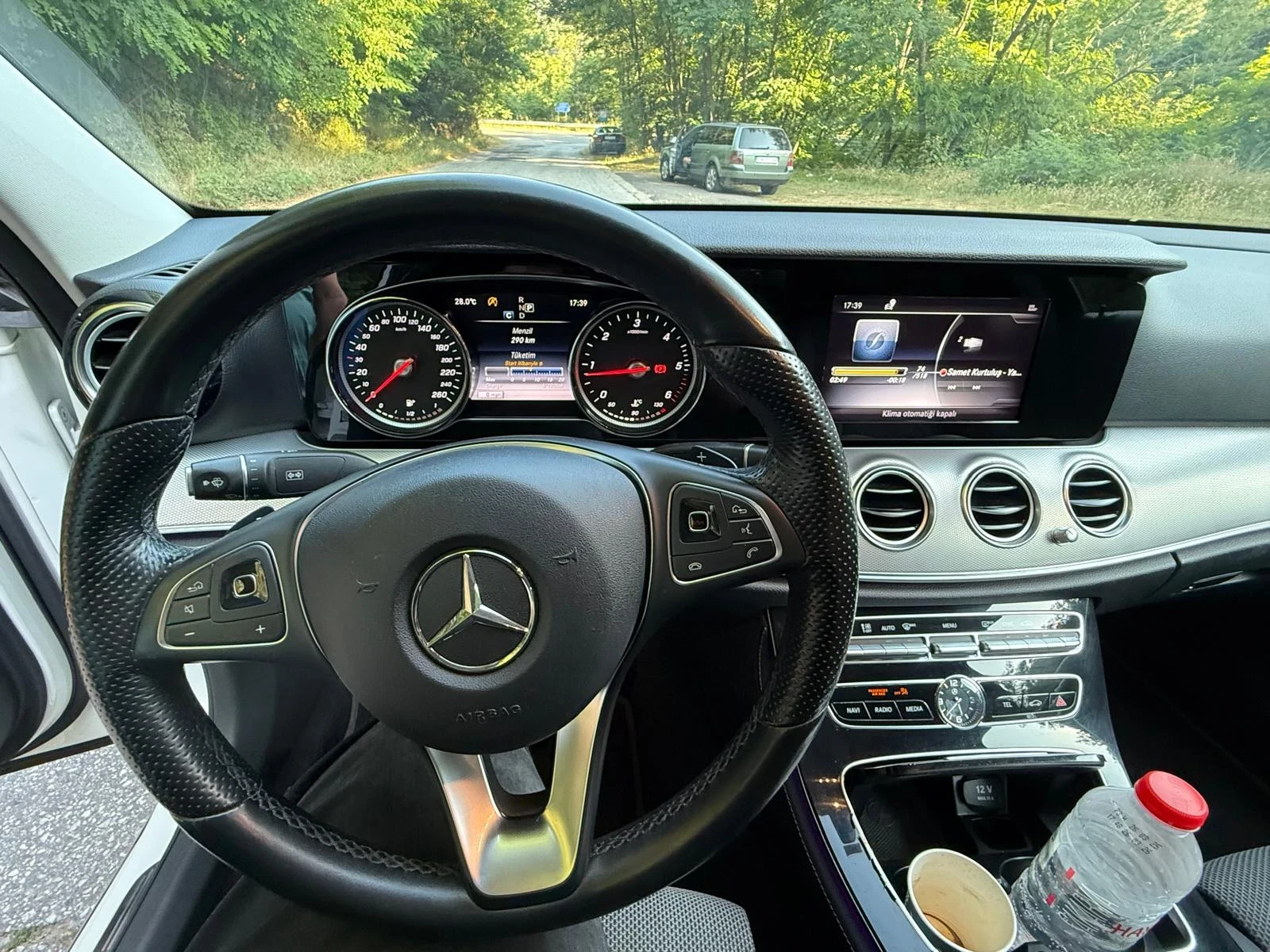 Mercedes-Benz E 200 | Mobile.bg   11